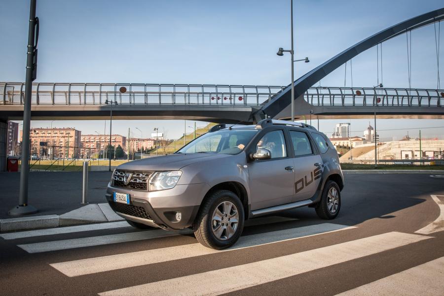  Dacia Duster Titan 2014 года  (IT) (фото 2 из 43)